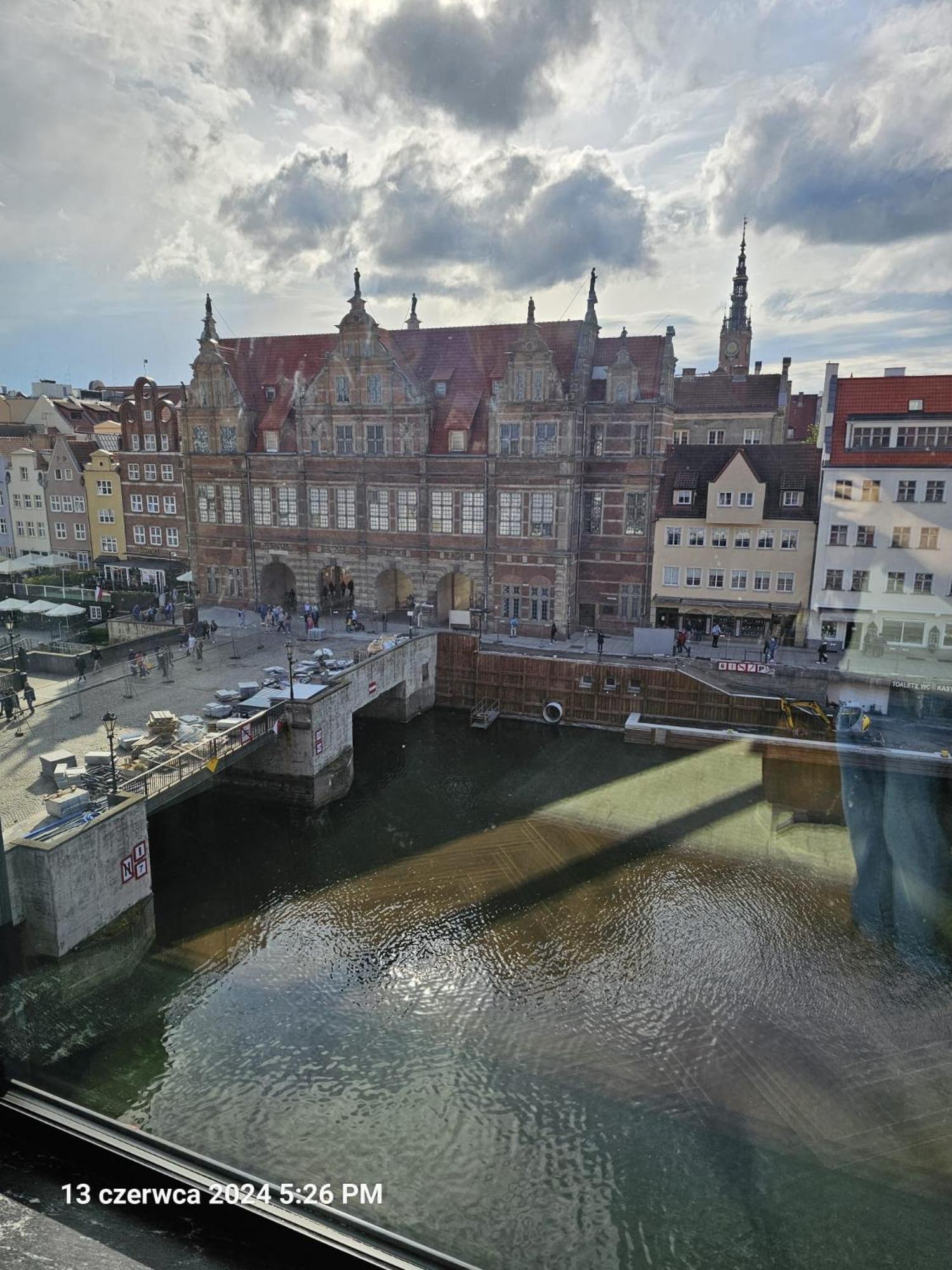 Apartament Chmielna Z Widokiem Na Rzeke Gdansk Bagian luar foto